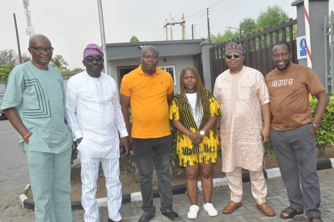 L-R: Louis Ibe of FCMB; Odion Aleobua, Managing Director, Modion Communications; Davies Iyasere, Secretary General of West African Insurance Companies Association; Nkechi Naeche-Esezebor, Chairperson, NAIPE; Razaaq Salami, Executive  Director, NAICOM; and Modestus Anaesoronye, Insurance and Pension Editor, BusinessDay Newspaper at the 2022 NAIPE end of year party held December, 10th. 